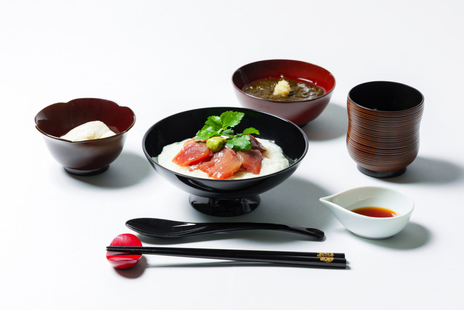 天然本まぐろ漬け山かけ丼